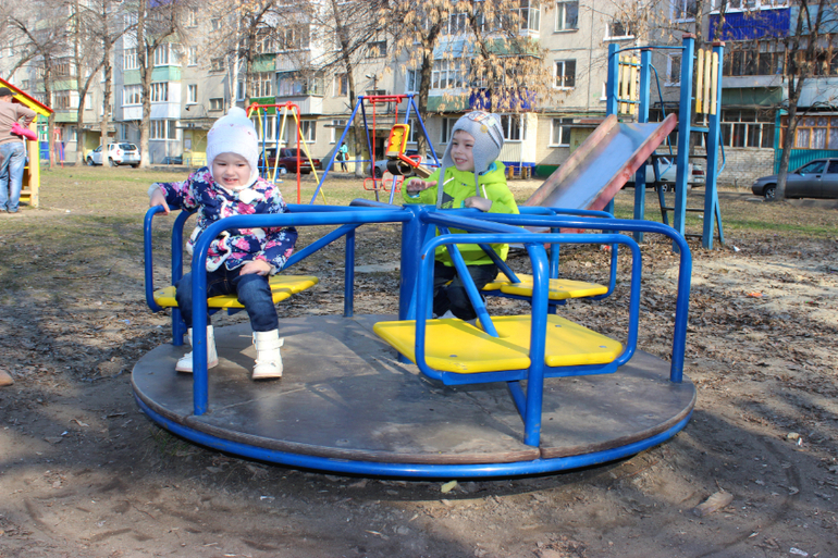 Десять плюсов, Апрель, 19-20
