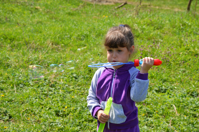 Хорошо у бабушки отдыхать.