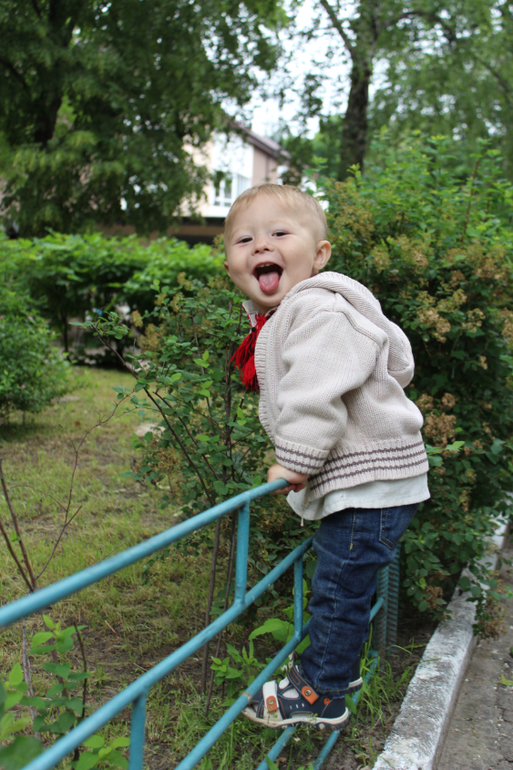 Про сонце, про небо, про останнiй дзвоник!