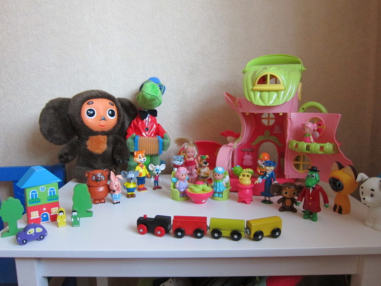 Наши любимые игрушки в 2 и 5 =)