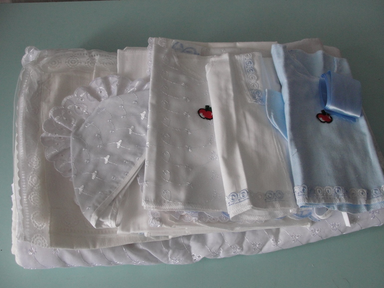 Отдам набор для младенца