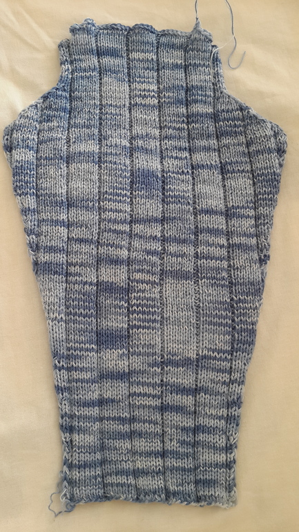 Пуловер со шнуровкой для мальчика