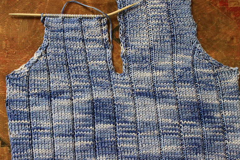 Пуловер со шнуровкой для мальчика