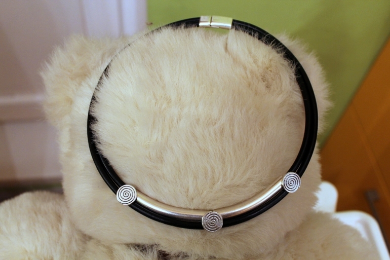 Проба пера. Колье.