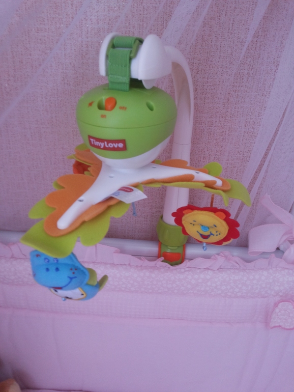 Кроватка и шезлонг для дочи