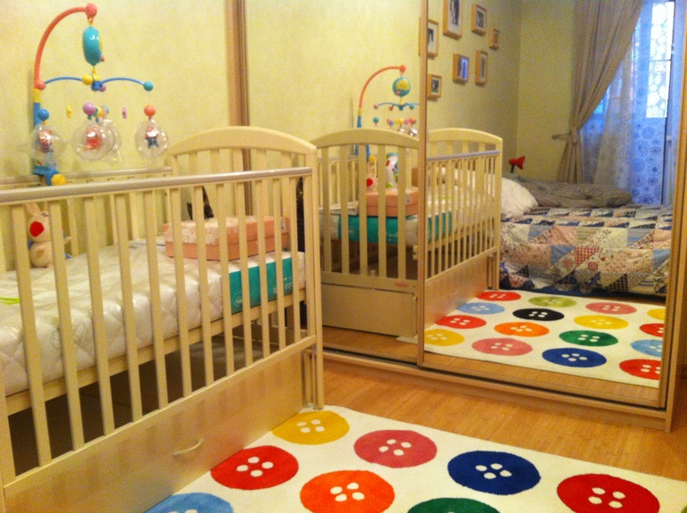 о том, как Новиковы готовились к прилёту аиста с ценным грузом.