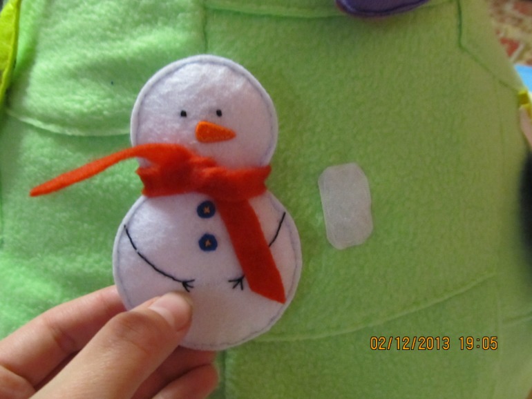 А вы нарядили ёлку?? Наша первая ёлочка..