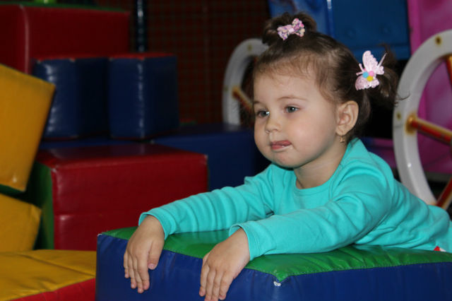 1 год и 11 месяцев)