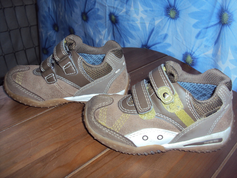 Кроссовки Superfit 22, 500 руб.