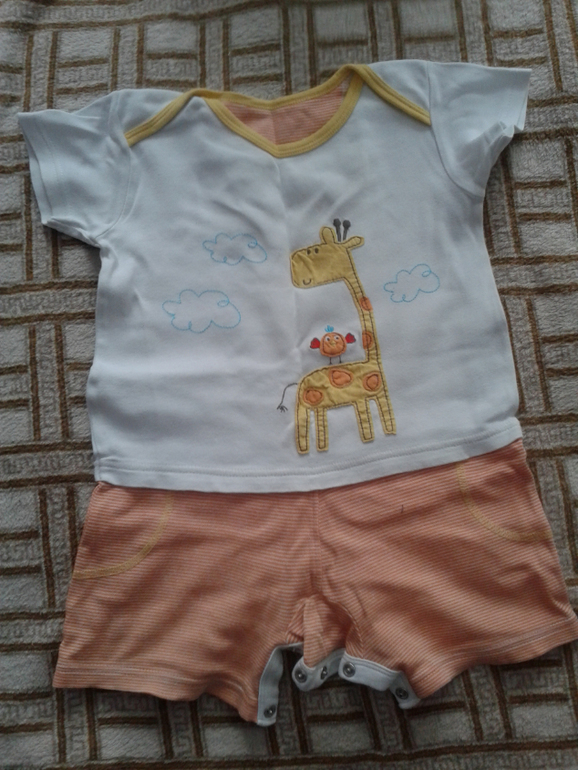 ПРОДАМ ПАКЕТОМ ВЕЩИ НА МАЛЬЧИКА.