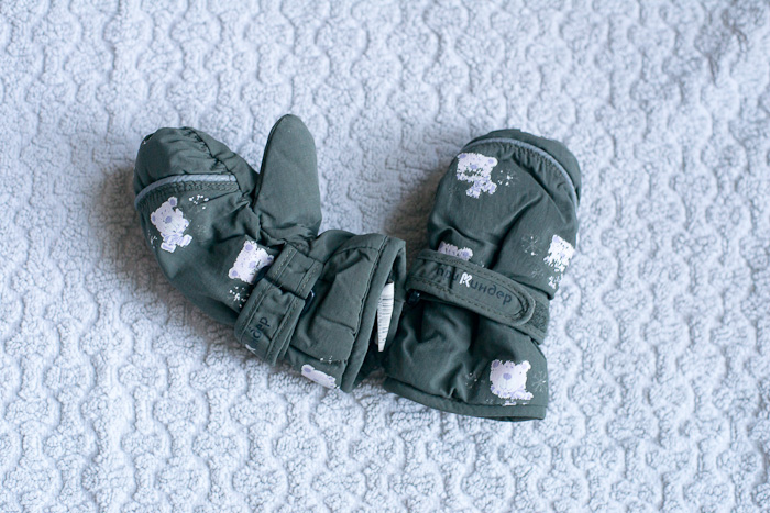 Разобрала детские вещи, всё на продажу. И немного взрослых вещей тоже (в конце списка).