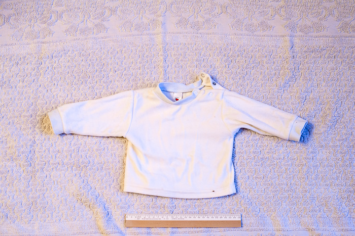 Разобрала детские вещи, всё на продажу. И немного взрослых вещей тоже (в конце списка).