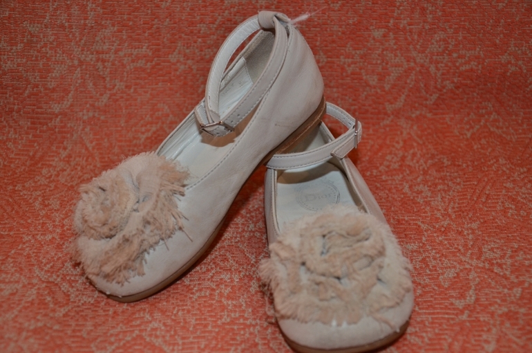 Продам туфли Dior, размер 26 -1000 рублей. Торг