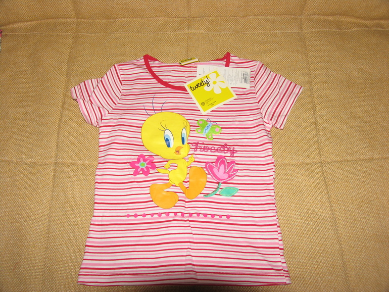 Новая трикотажная футболка Sweet berry с цыпленком,300р