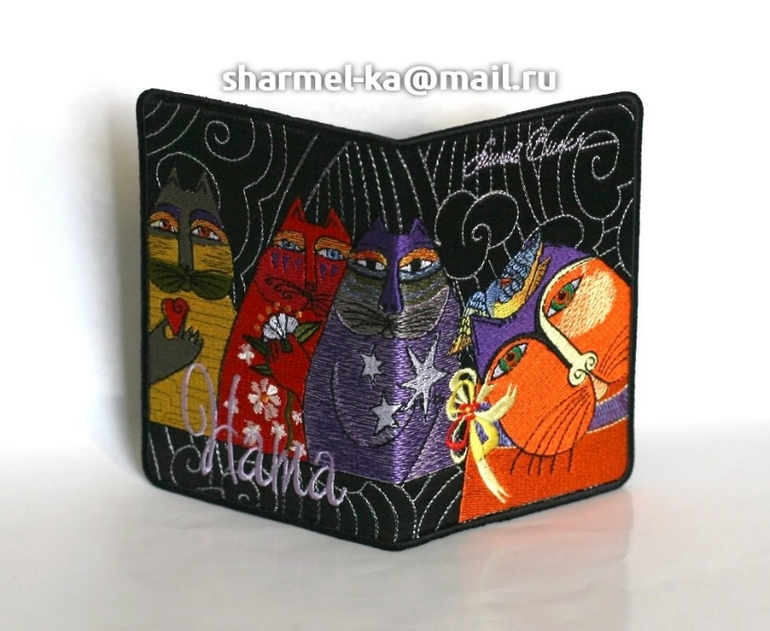 Вышитая обложка на паспорт