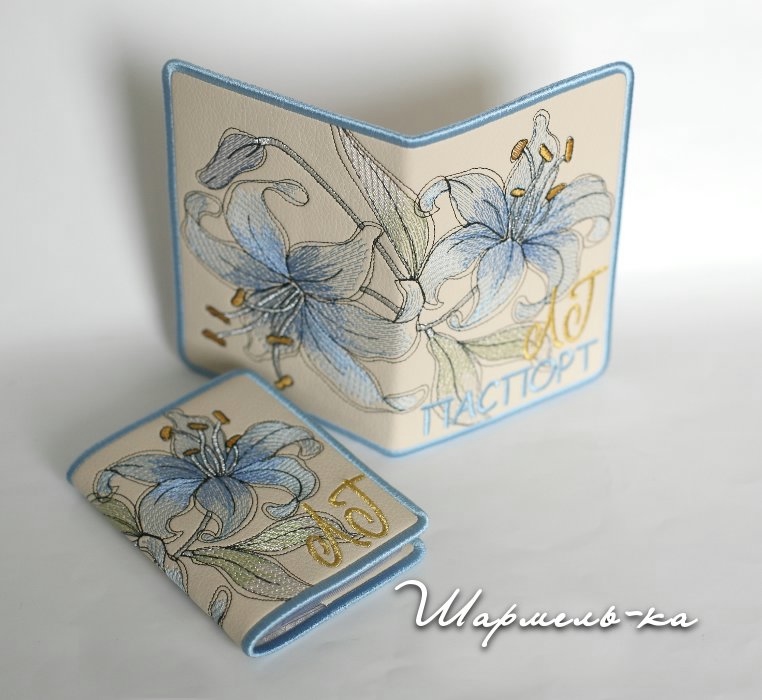 Картхолдер-визитница вышитая