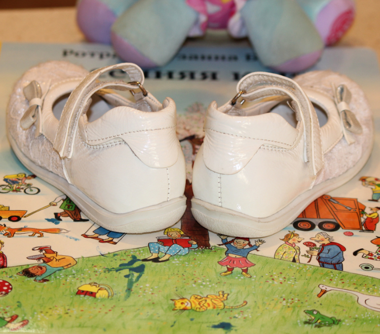 Crocs (С7), Капика (Kapika, разм.23), Minimen (разм.23), PrettyGirl (разм.23)