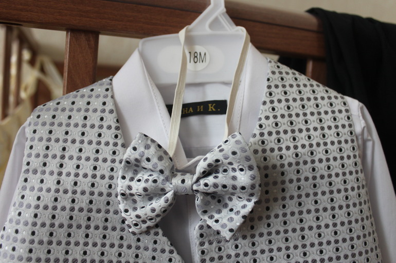 Деловой костюм на мальчика 1,5 года (Для торжества идеально)