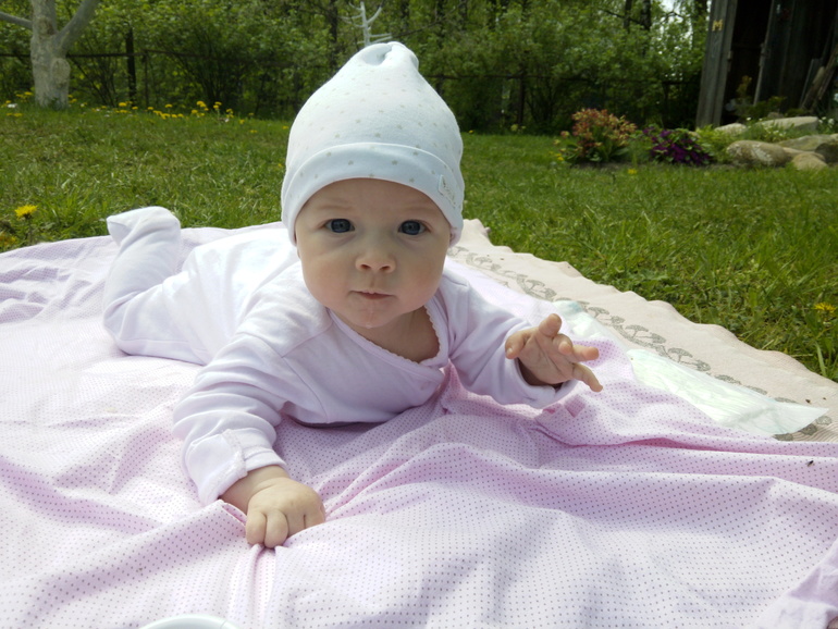 4 месяца Анне