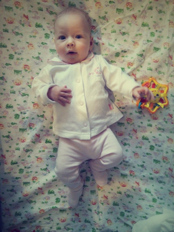 4 месяца Анне