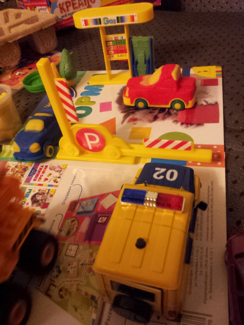 Набор для лепки машинок и автозаправки!!!отзыв-фото