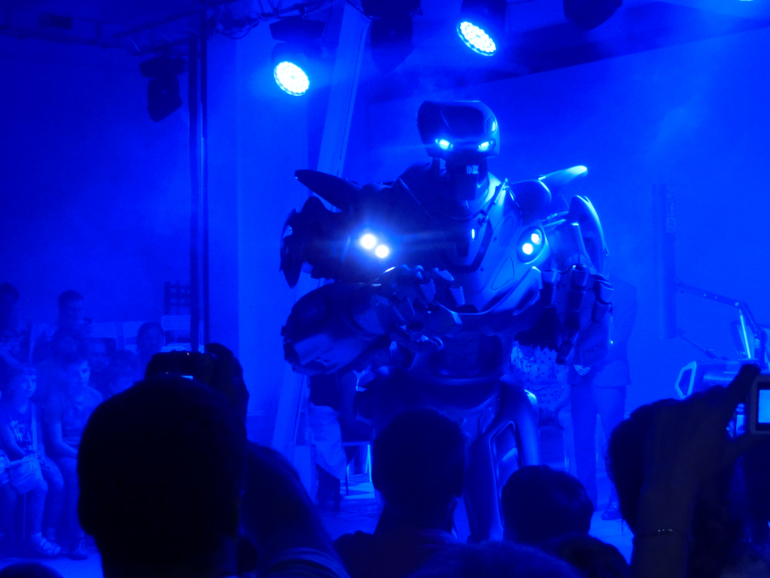 Выставка-шоу БАЛ РОБОТОВ в ARTPLAY