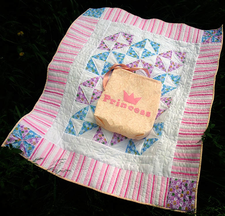 Лоскутное детское одеяло