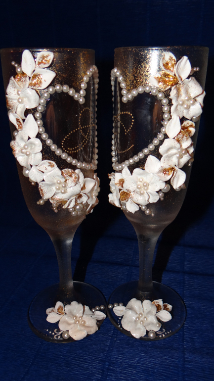 Бокальчики на свадьбу.