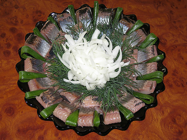 Подборка оформлений салатов