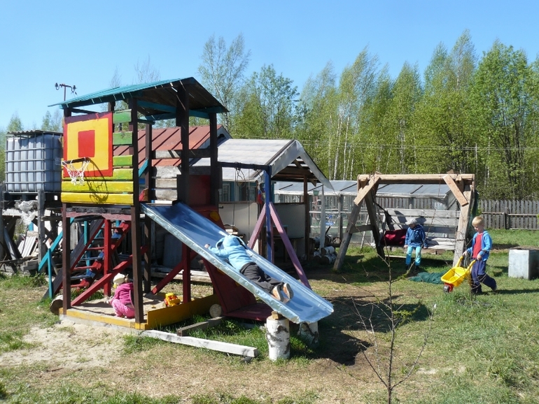 На даче