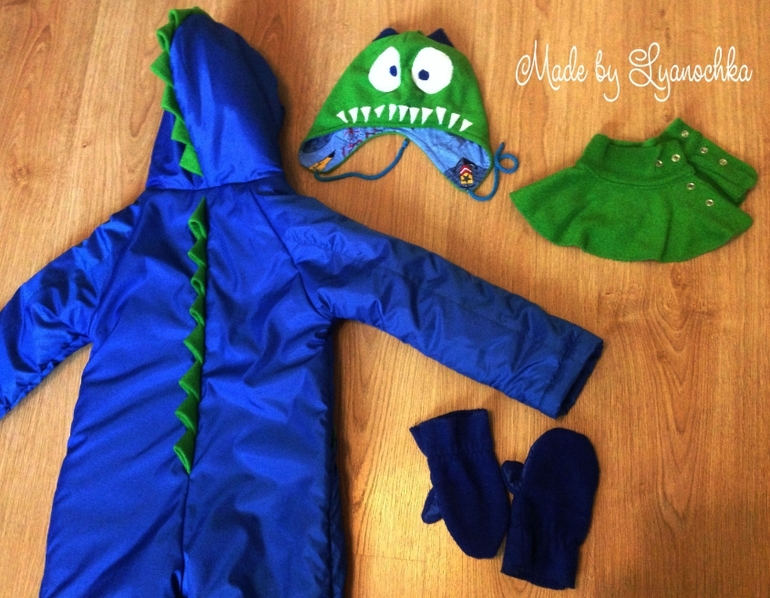 Комбезик Дино