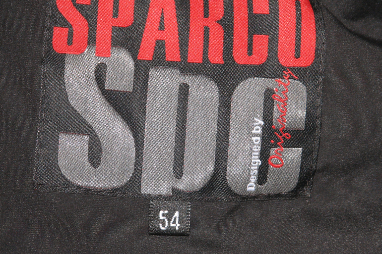 f71cd2a820448bb40151155dc7aa3edc.jpg