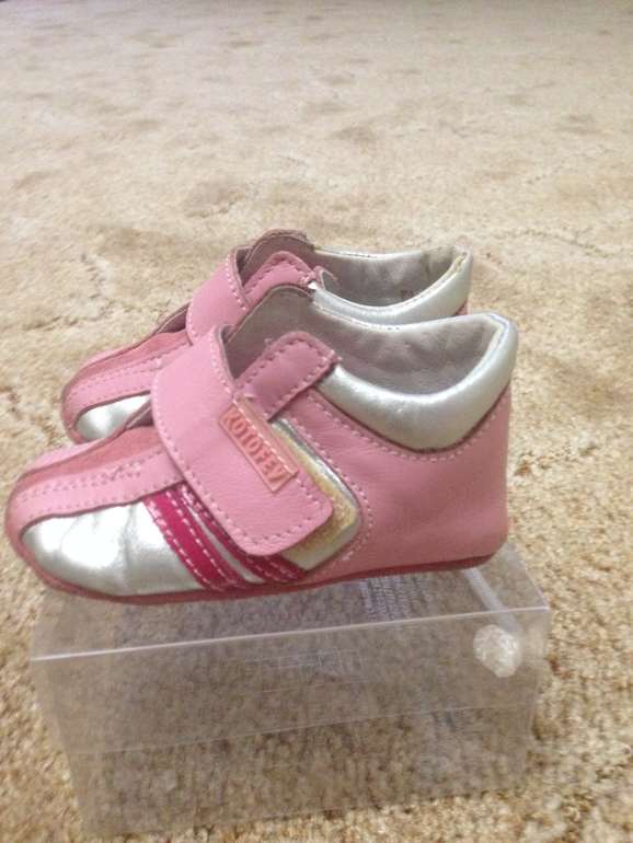 Продаю обувь б/у для девочки от 0 до 12 месяцев!!!