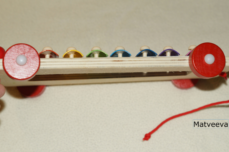 Наши деревянные игрушки 10 мес - до 1,7 . Часть 4 - музыкальные инструменты.