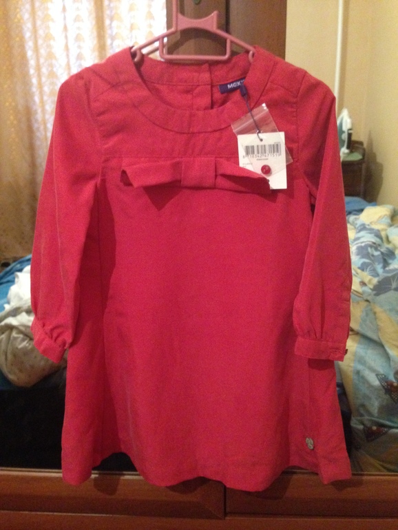 Платье МЕХХ новое. 90-98 см. 1000 руб.