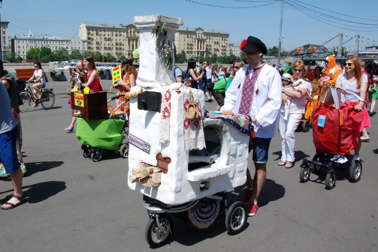 Парк Горького и Парад колясок 2014