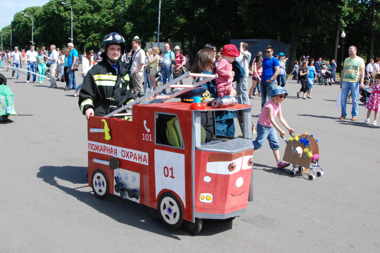 Парк Горького и Парад колясок 2014