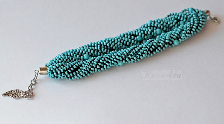Новый цветочек из новых браслетов)