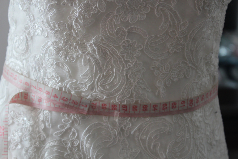 Хваст. Фото посредника. СВАДЕБНОЕ ПЛАТЬЕ!