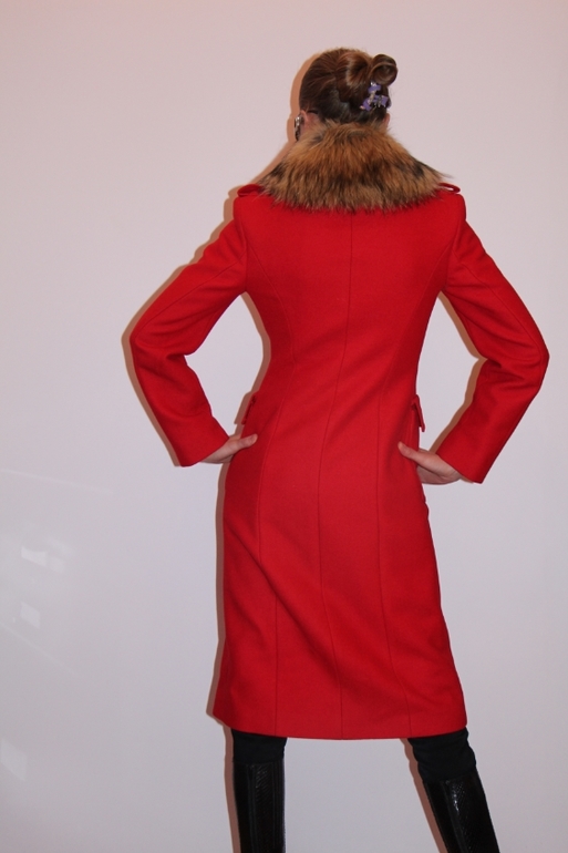 Пальто Mikhael Kors первая линия, и Emilio Pucci 100%оригинал.