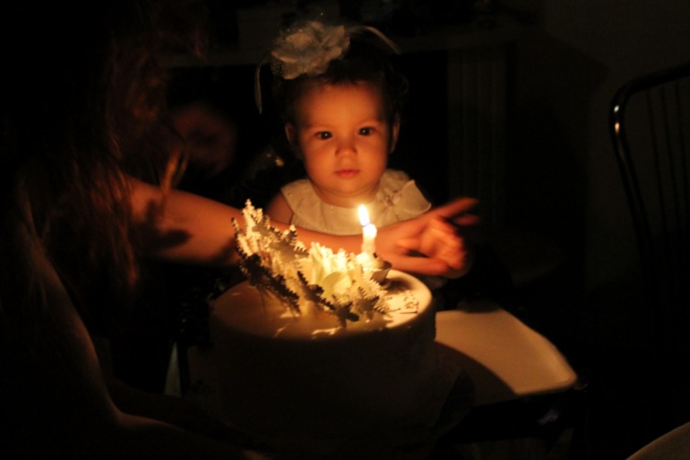 Снежинке 1 годик!