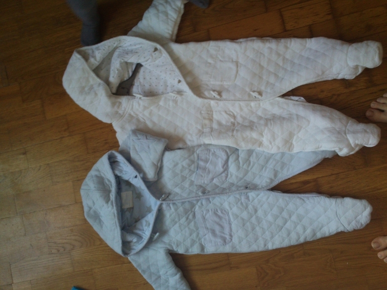 Продам кресла для кормления и много вещей, босоножки по хорошей цене