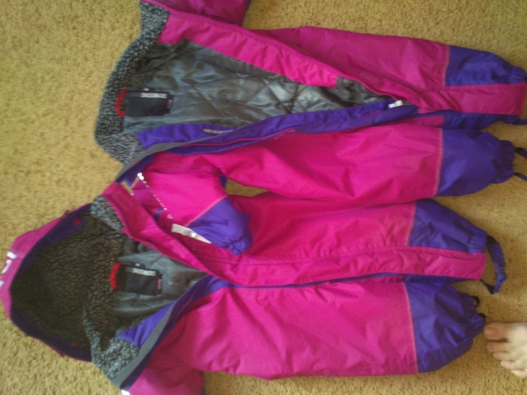 Продам кресла для кормления и много вещей, босоножки по хорошей цене