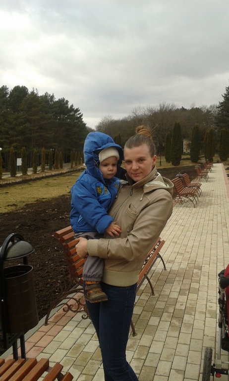 Прогулялись с крестной в парке)