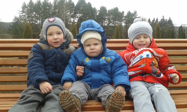 Прогулялись с крестной в парке)