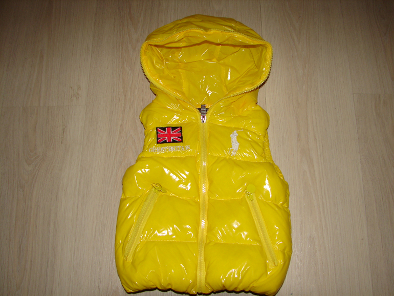 Жилеты,куртки.ветровки. В наличии.Скидки на многие модели!!!!!!!!!!!!