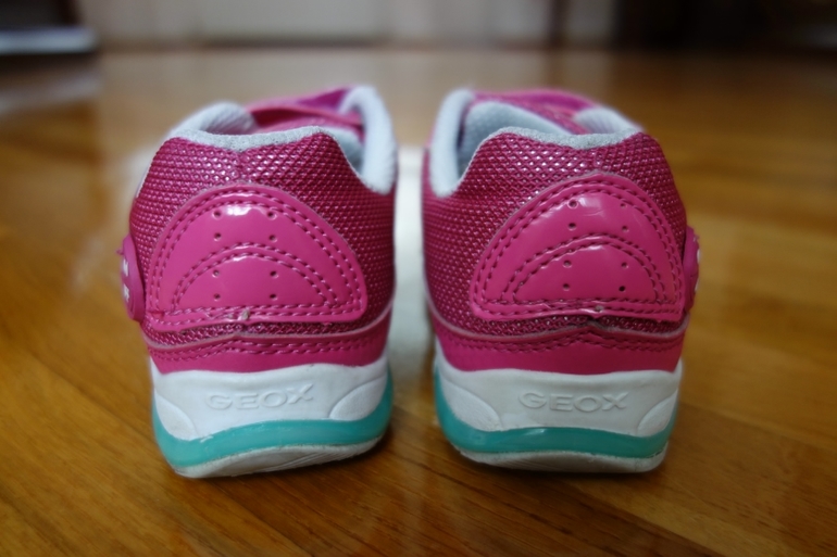 Кроссовки GEOX р-р 24