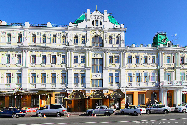 Международная Ночь музеев: праздник ИЗУМРУДНОГО ГОРОДА в Омске.