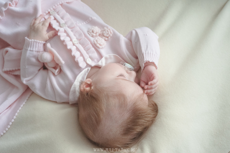 Полинка 7,5 месяцев