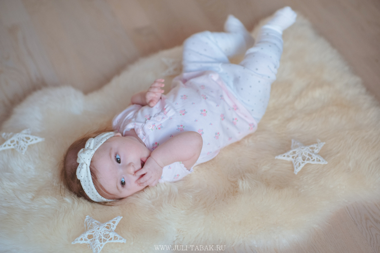 Полинка 7,5 месяцев